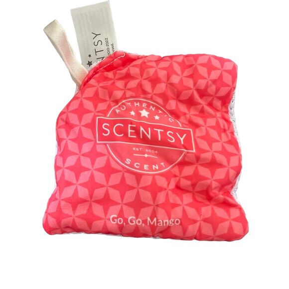 Scentsy Plush Buddy TANGO THE TOUCAN with Go Go Mango scent pack - Picture 3 of 12